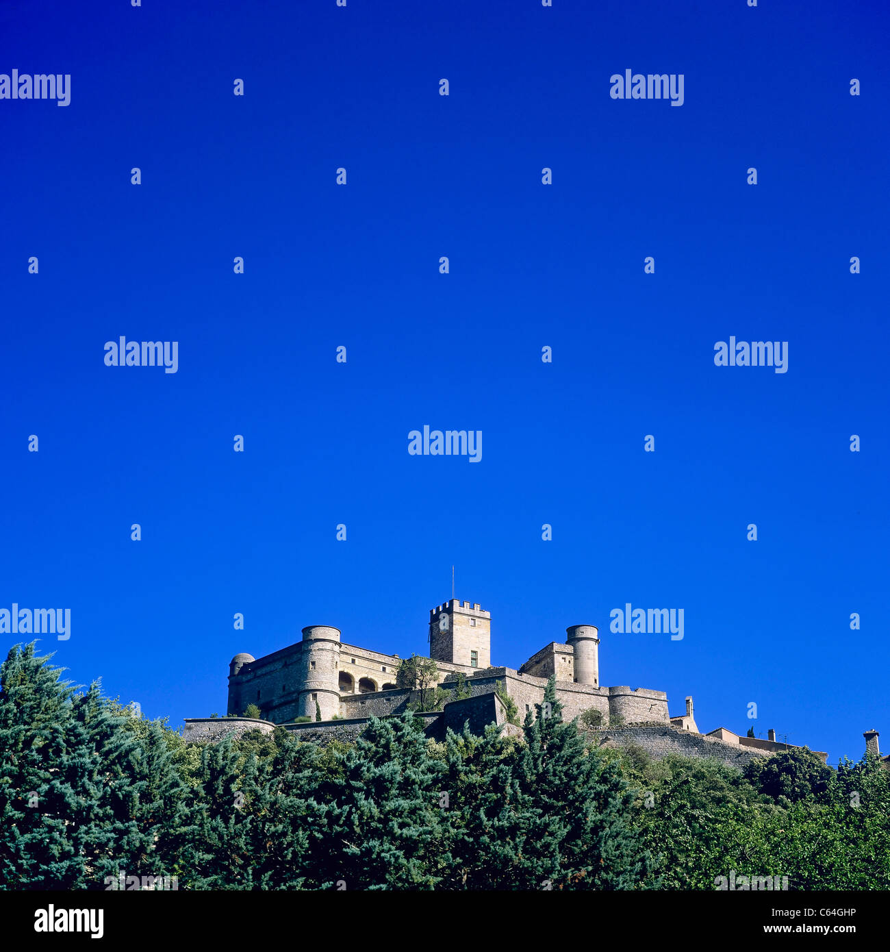 'Château du Barroux' thronende Burg aus dem 12.. Jahrhundert, Le Barroux, Vaucluse, Provence, Frankreich, Europa Stockfoto