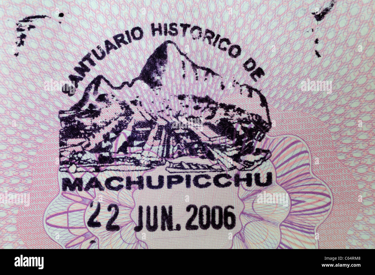 Machu Picchu Souvenir Passstempel in einem Reisepass Vereinigtes Königreich Stockfoto