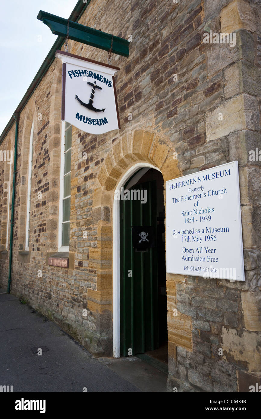 Hastings Fischer Museum, Außenansicht von der Rock-a-Nore Straße. Stockfoto