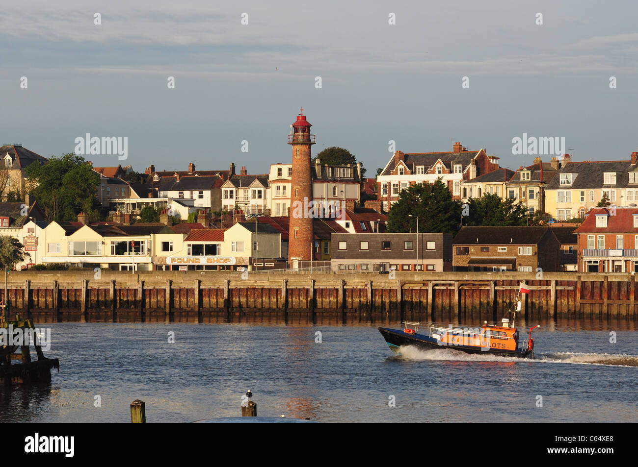 Lotsenboot verlassen den Hafen von Great Yarmouth Stockfoto