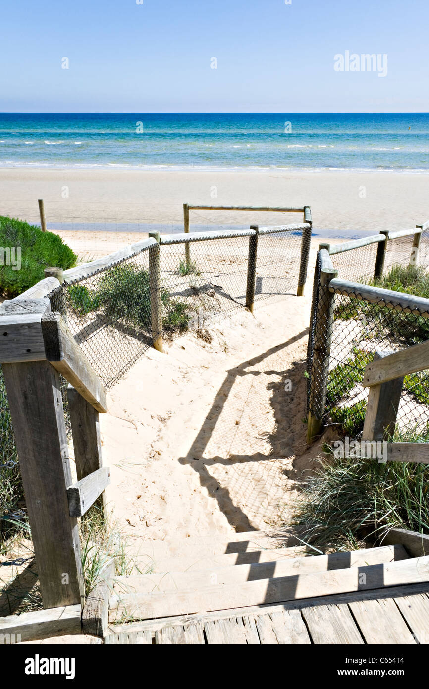 Der schöne Strand und die Promenade Eingang am Frankston Stadt von Port Phillip Bay in der Nähe von Melbourne Victoria Australien Stockfoto