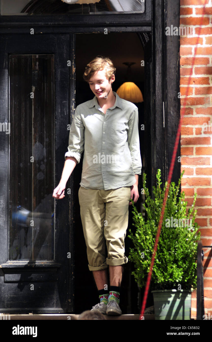 Toby Regbo vor Ort für eines Tages dieser Schmerz wird nützlich sein, um Sie drehen, Brooklyn, NY 20. September 2010. Foto von: William D. Bird/Everett Collection Stockfoto