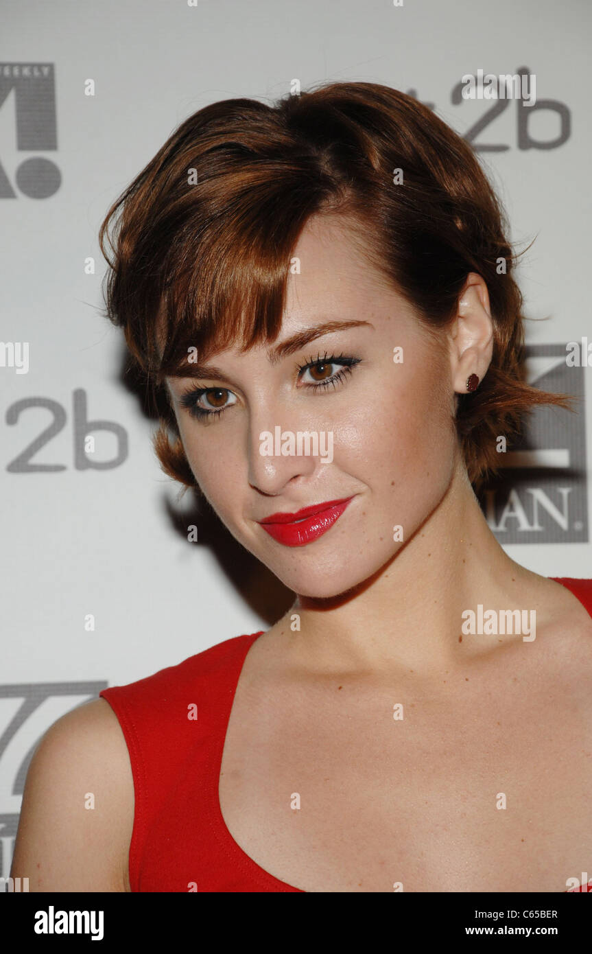 Allison Scagliotti im Ankunftsbereich für OK! Magazin fünfte Jubiläumsparty, Avenue, New York, NY 13. September 2010. Foto von: William D. Bird/Everett Collection Stockfoto