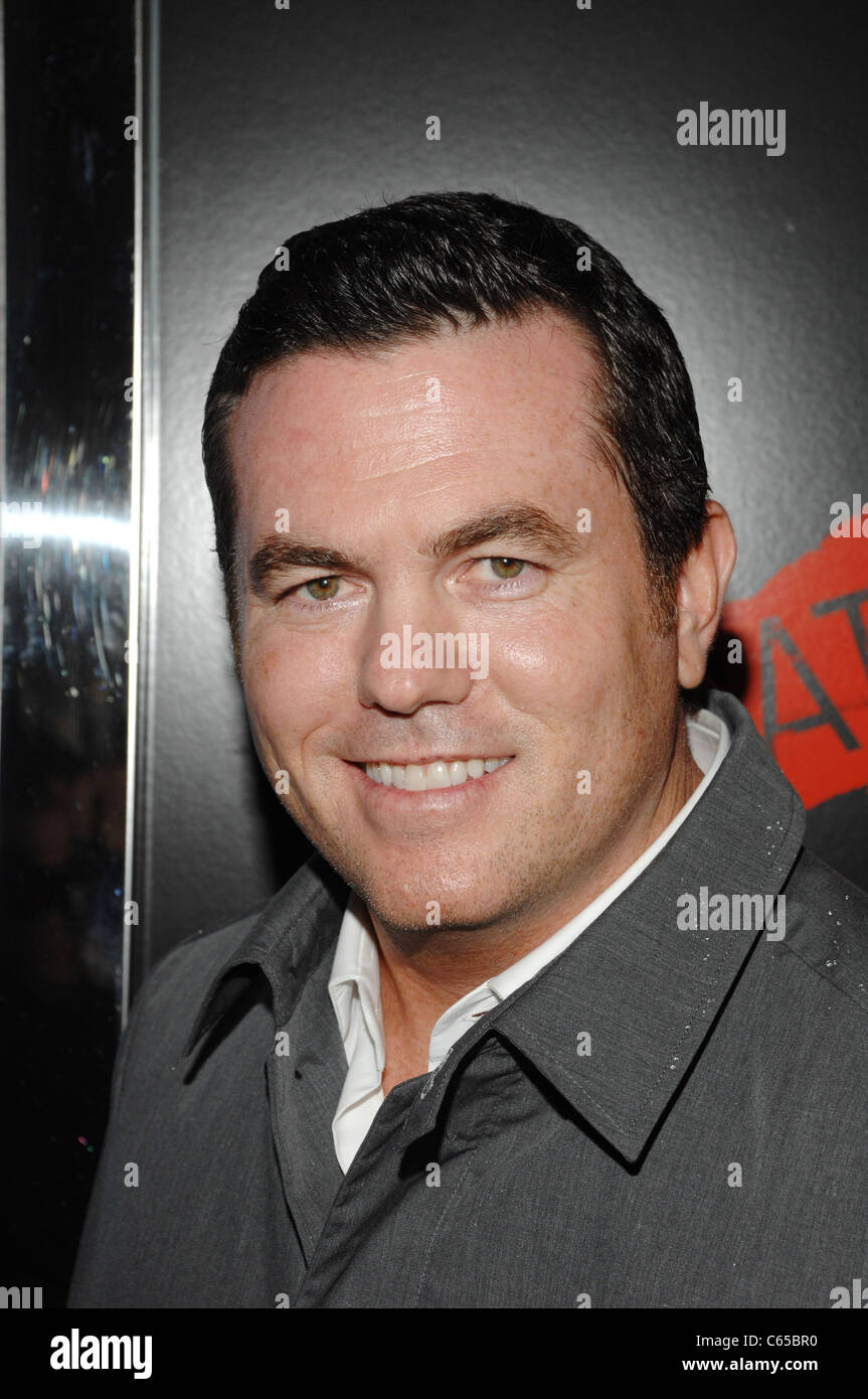 Tucker Tooley im Ankunftsbereich für Wels Premiere, The Paris Theatre, New York, NY 13. September 2010. Foto von: William D. Bird/Everett Collection Stockfoto