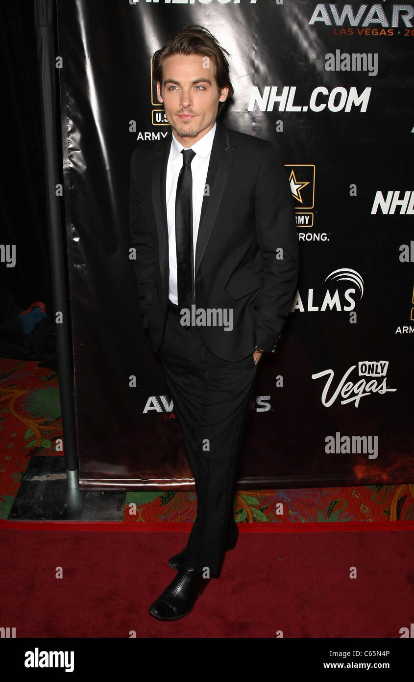 Kevin Zegers anwesend für die NHL AWARDS 2010, The Pearl Theater im The Palms Hotel in Las Vegas, NV 23. Juni 2010. Foto von: MORA/Everett Collection Stockfoto