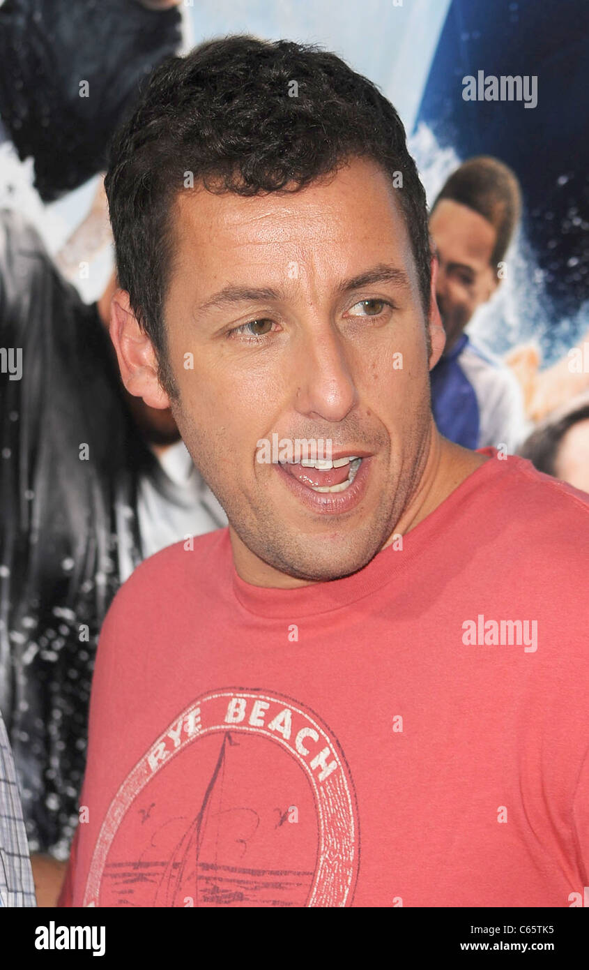 Adam Sandler im Ankunftsbereich für gewachsen UPS Premiere, The Ziegfeld Theatre, New York, NY 23. Juni 2010. Foto von: Kristin Callahan/Everett Collection Stockfoto