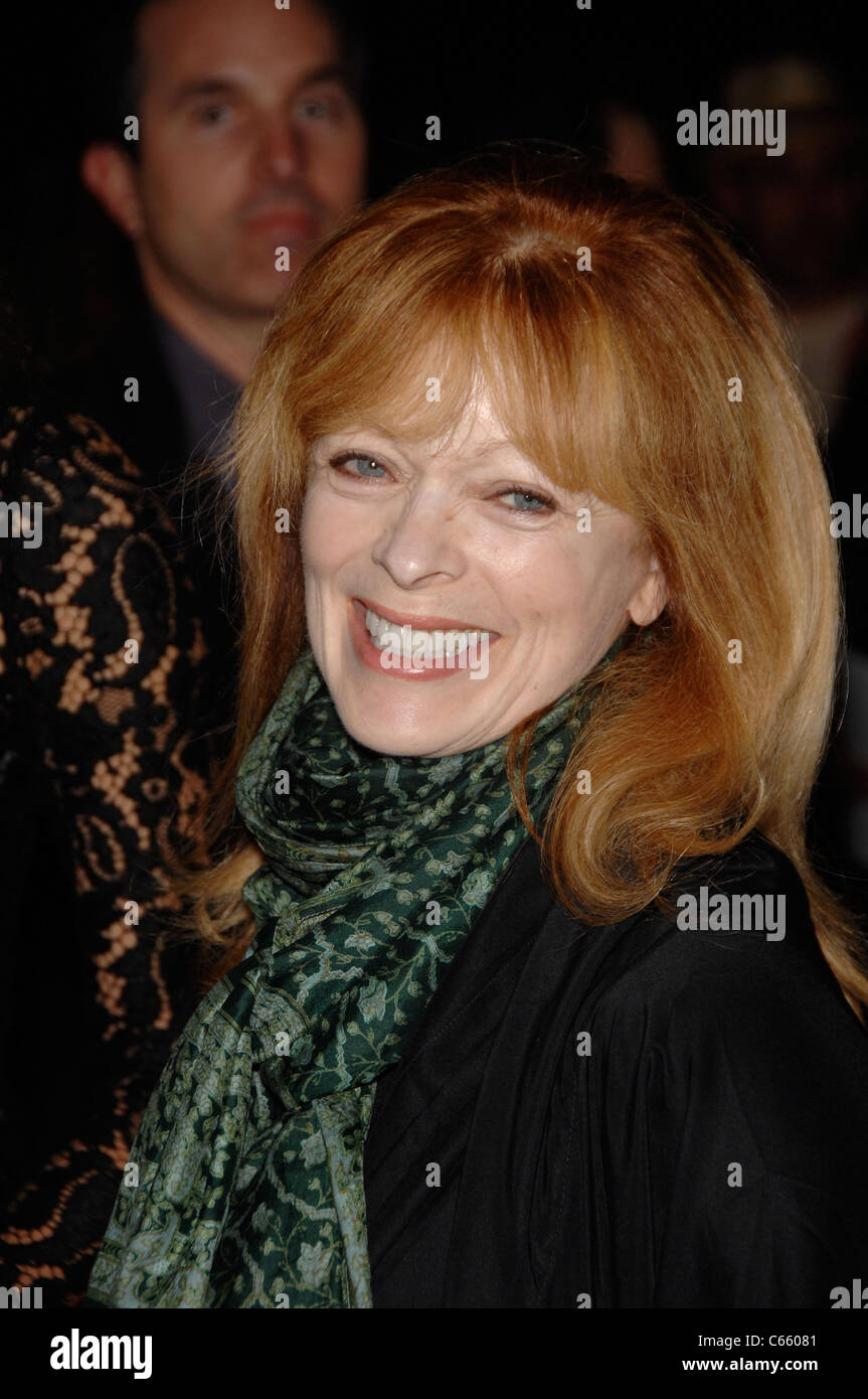 Frances Fisher im Ankunftsbereich für die nächsten drei Tage Premiere, Directors Guild of America (DGA) Theater, Los Angeles, CA November Stockfoto