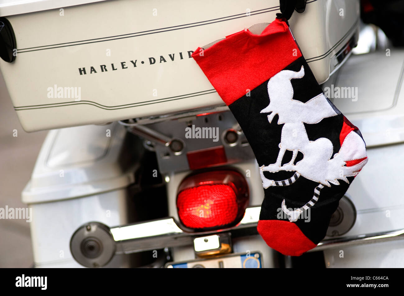 weiße Harley Davidson mit Socke Stockfoto
