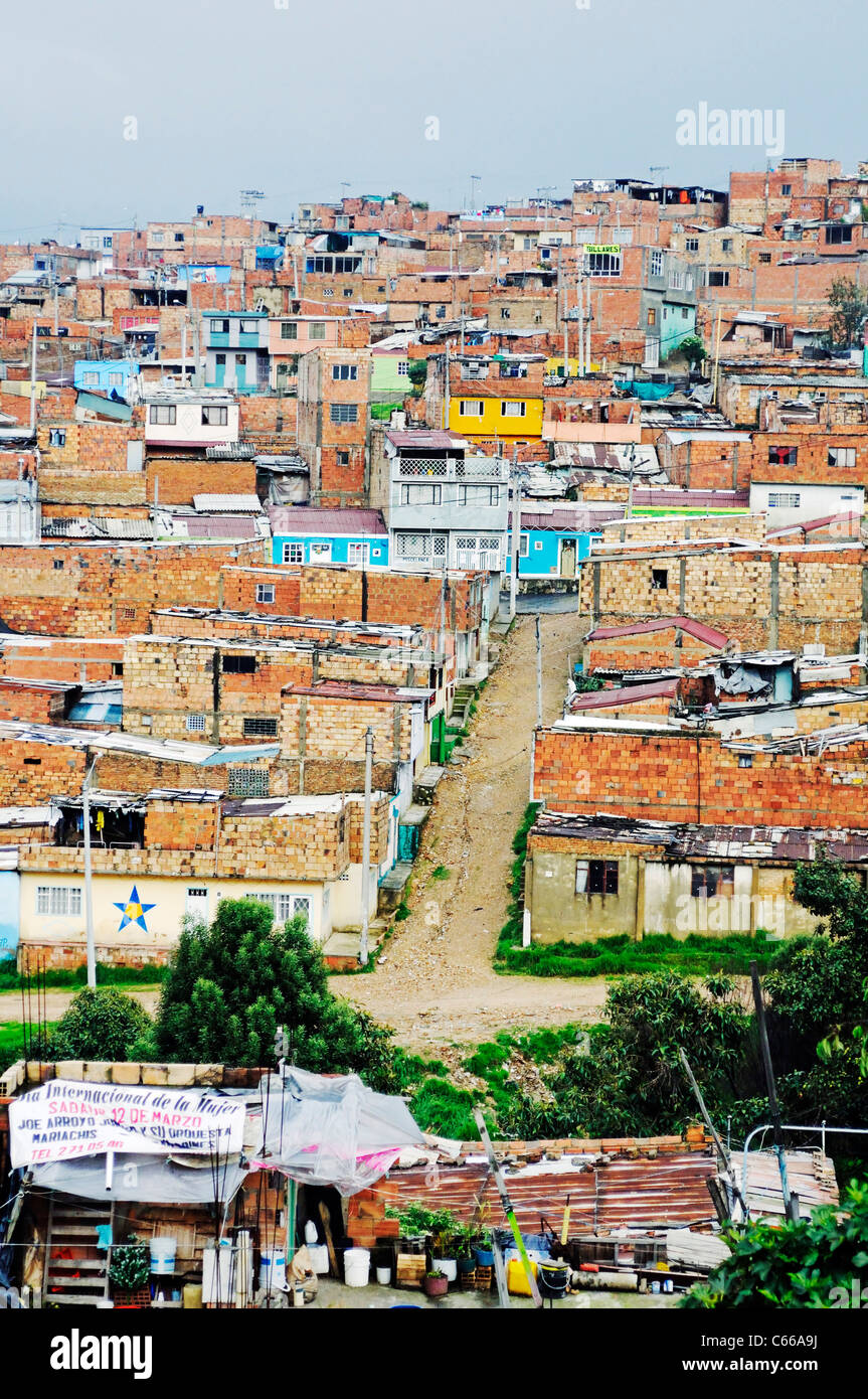 Slum Elendsviertel Von Ciudad Bolivar In Der Nahe Von Bogota Kolumbien Stockfotografie Alamy