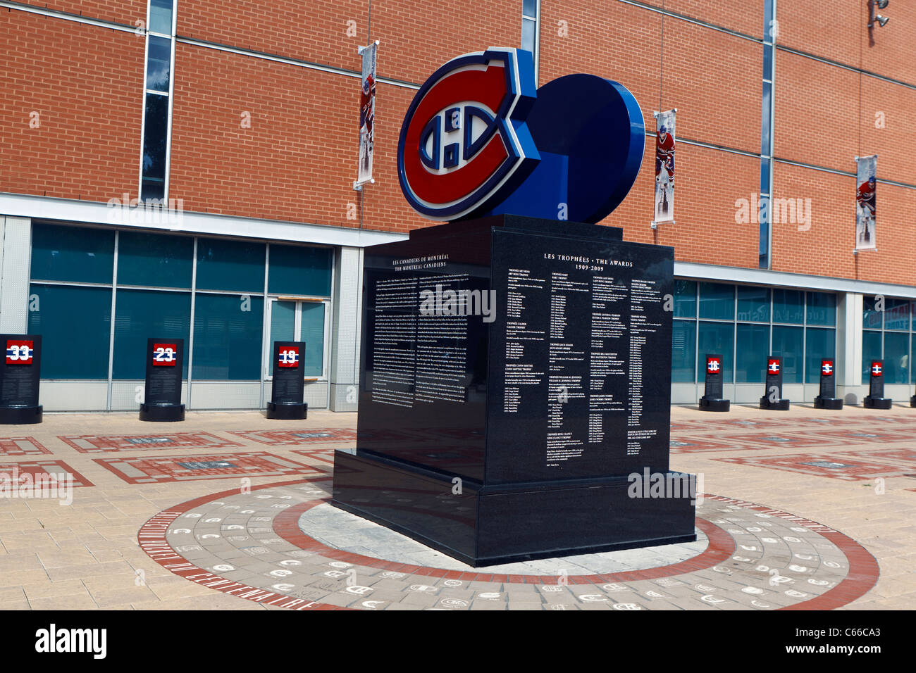 Denkmal für die Montreal Canadiens, außerhalb der Bell Centre in Montreal, Quebec, Kanada Stockfoto