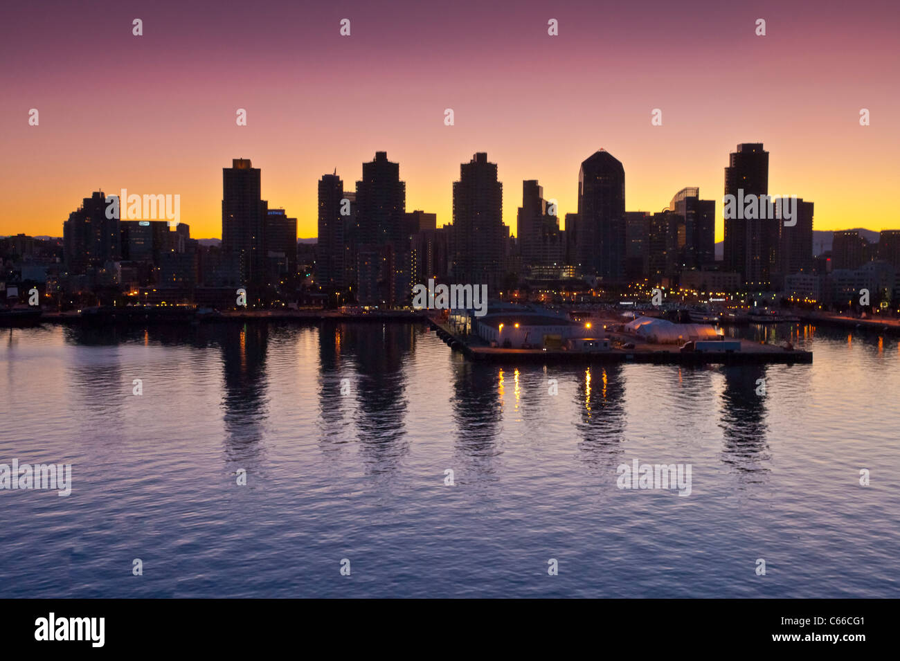 San Diego ist die achtgrößte Stadt in den Vereinigten Staaten und die zweitgrößte Stadt in Kalifornien. Stockfoto