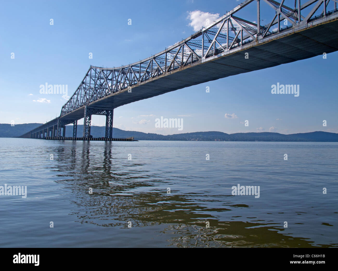 Tappan Zee Bridge über den Hudson river Stockfoto