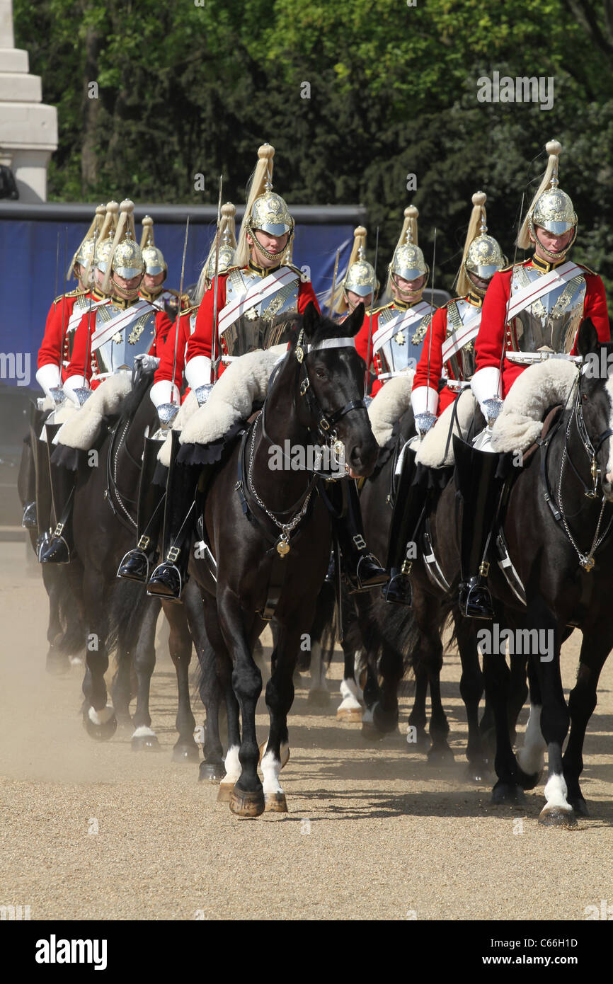 VEREINIGTES KÖNIGREICH. DER WACHWECHSEL IN WHITEHALL, LONDON Stockfoto