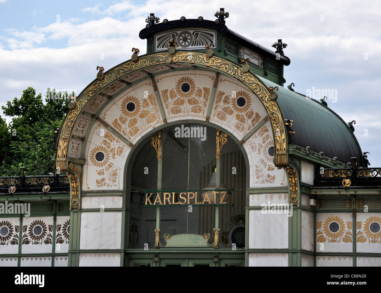 Jugendstil Stadt Bahnhof Karlsplatz, 1899 durch Otto Wagner, Wien, Österreich, Europa Stockfoto
