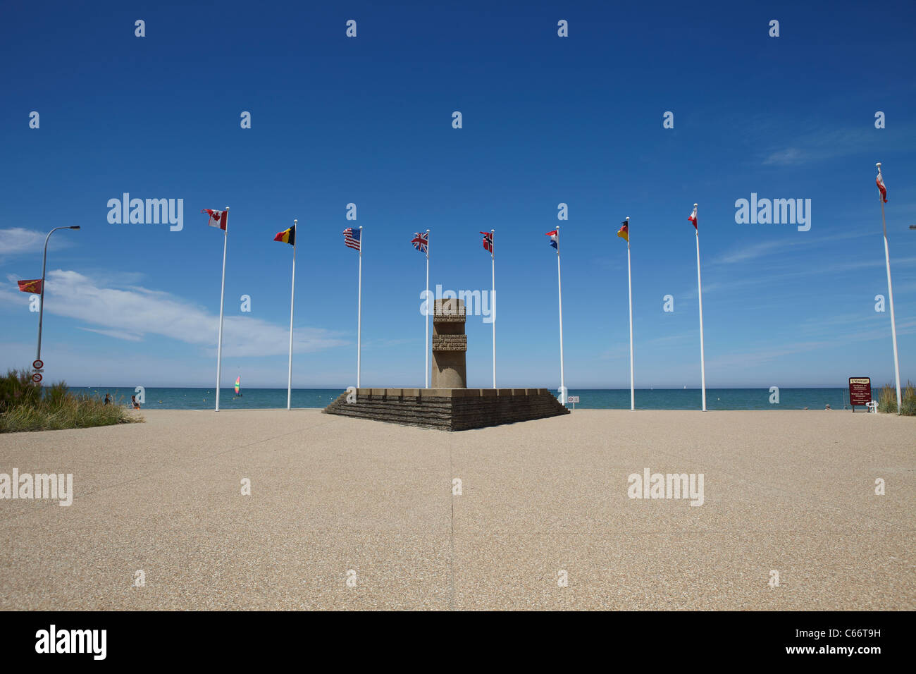 Umgebung von Juno Beach und das Kriegerdenkmal für die gefallenen kanadischen Soldaten, Normandie Stockfoto