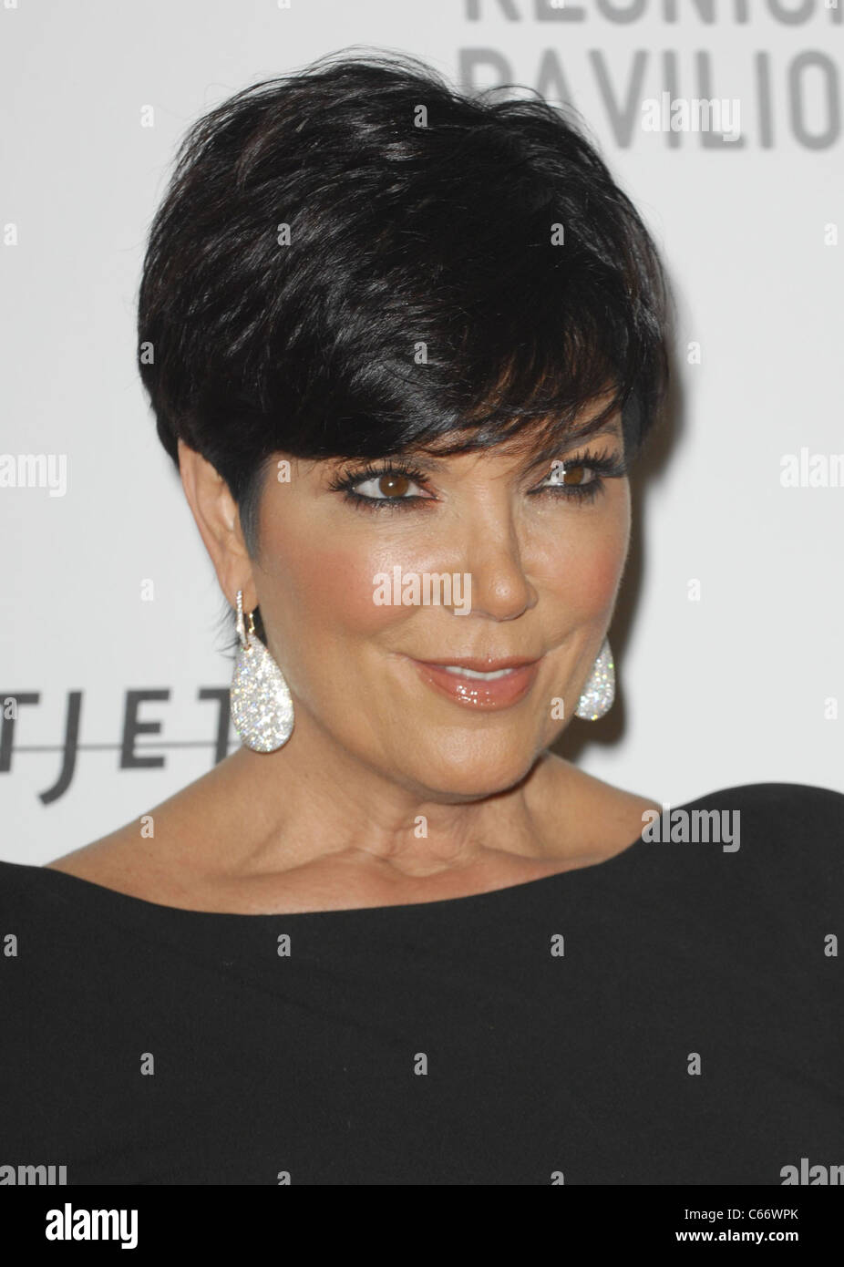 Kris Jenner im Ankunftsbereich für LACMA Demaskierung der Lynda und Stewart Resnick Ausstellungspavillon, The Los Angeles County Museum Stockfoto