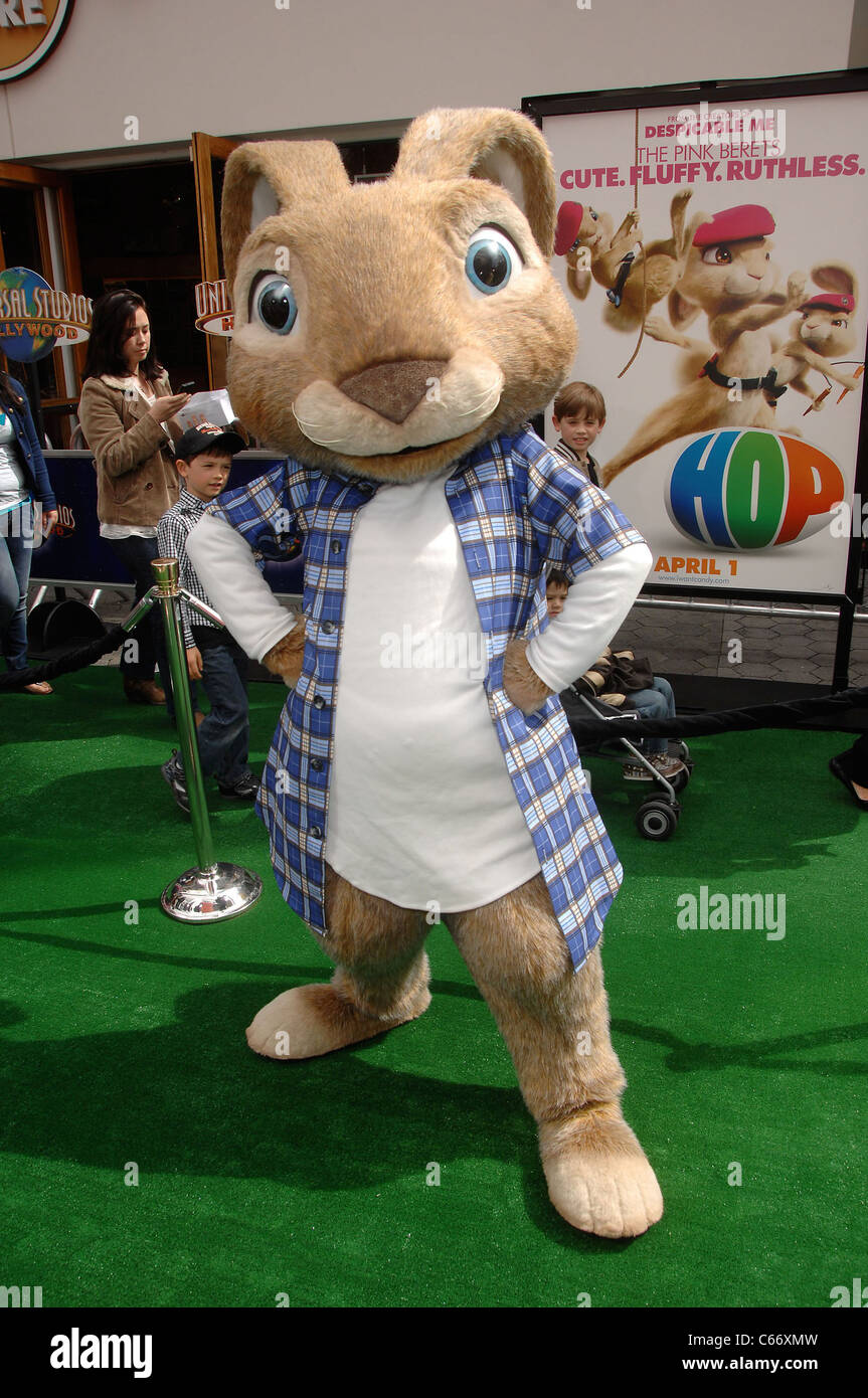 Fred im Ankunftsbereich für HOP Premiere, Universal CityWalk, Los Angeles, CA 27. März 2011. Foto von: Michael Germana/Everett Collection Stockfoto