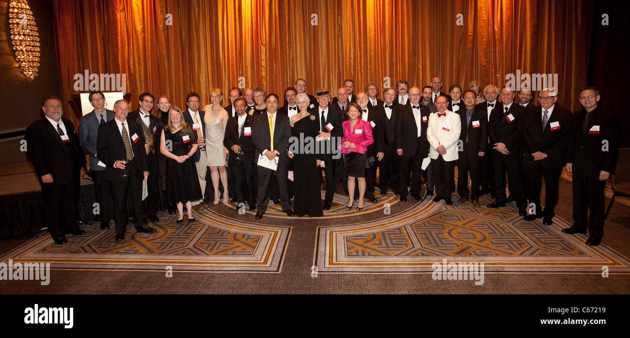 MWA 2011 Edgar nominierten in Anwesenheit für die Edgars Bankett präsentiert von Mystery Writers of America, Grand Hyatt Hotel, New York, NY 28. April 2011. Foto von: Matthew Peyton/Everett Collection Stockfoto