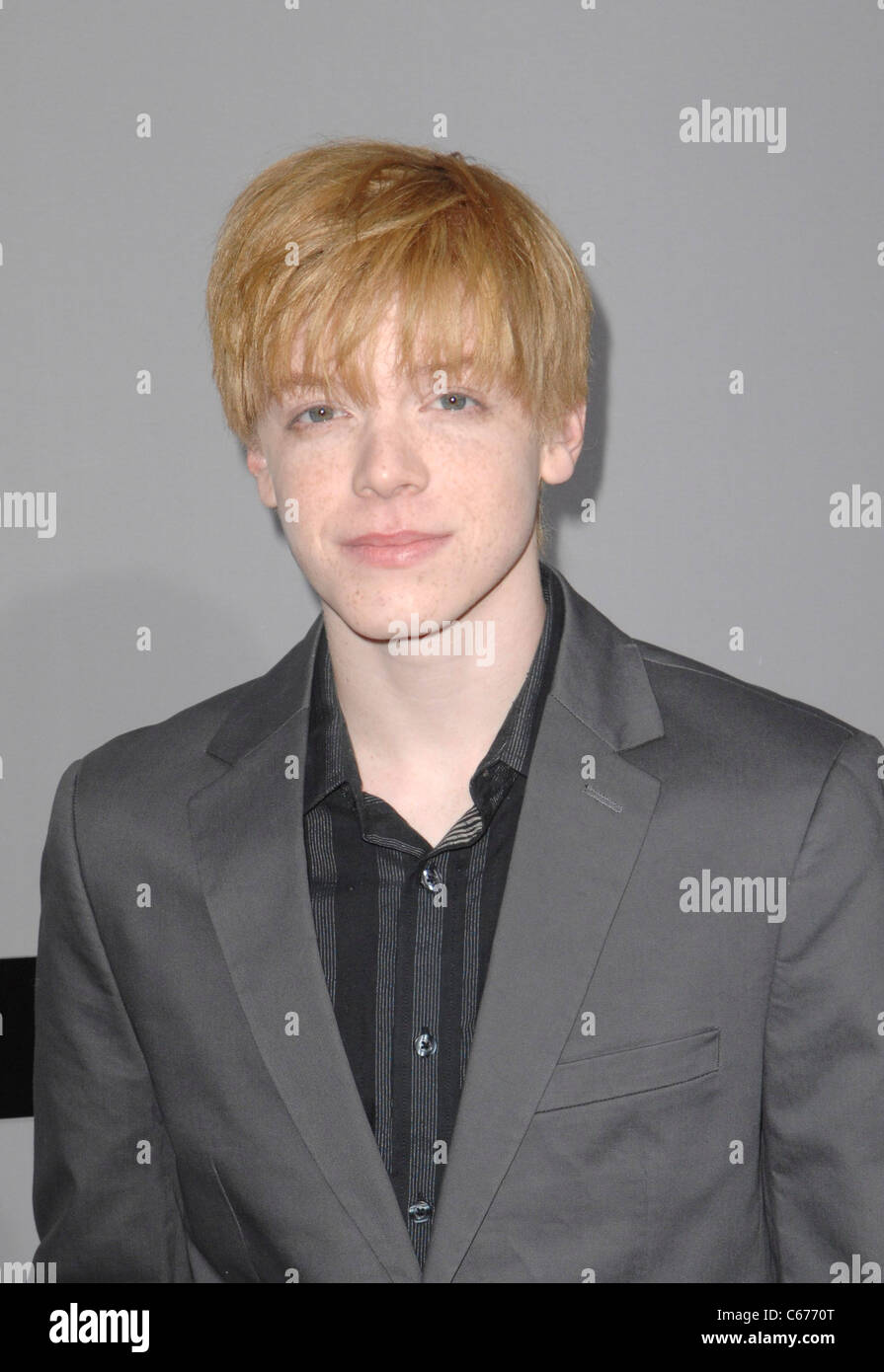 Cameron Monaghan im Ankunftsbereich für Quellcode Premiere, Arclight Cinerama Dome, Los Angeles, CA 28. März 2011. Foto von: Elizabeth Goodenough/Everett Collection Stockfoto
