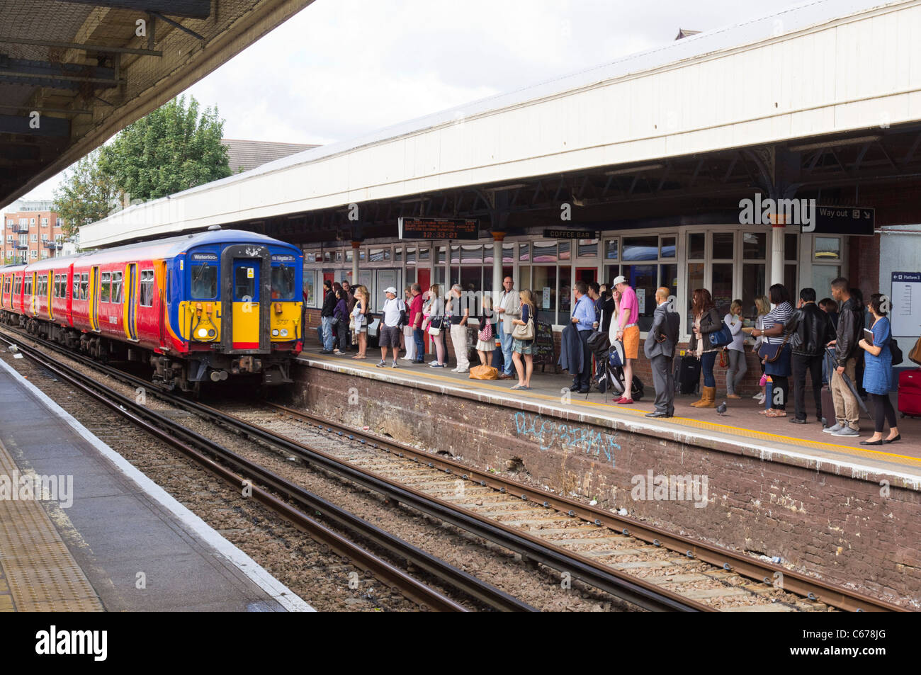 Kingston on Thames, Surrey (London UK) - Kingston Südwesten Züge Bahnhof Stockfoto