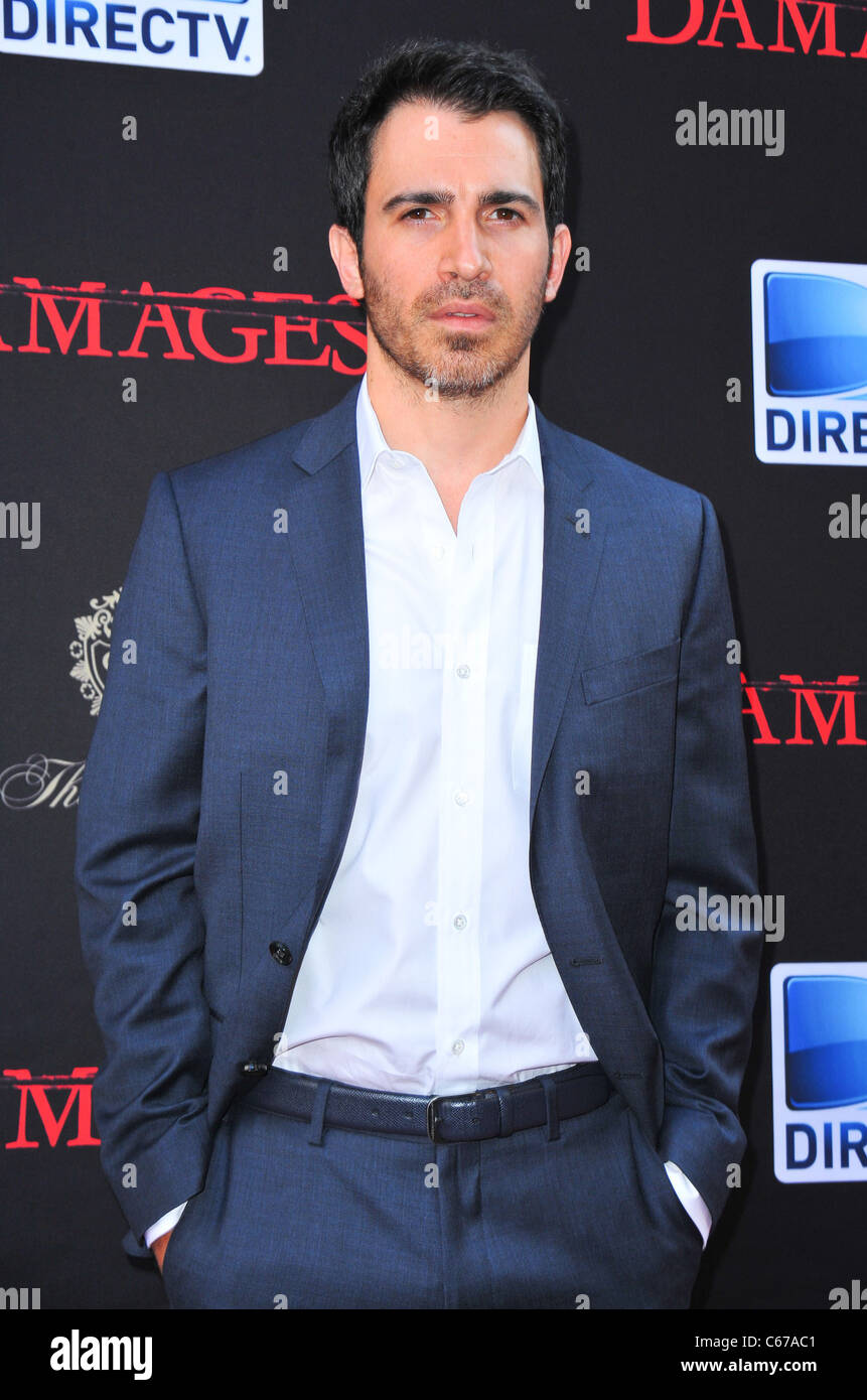 Chris Messina im Ankunftsbereich für Schäden Staffel 4 Premiere, The Paris Theatre, New York, NY 29. Juni 2011. Foto von: Gregorio T. Binuya/Everett Collection Stockfoto