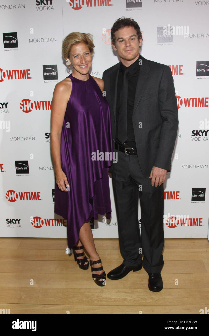 Edie Falco, Michael C. Hall im Ankunftsbereich für SHOWTIME Pre-Emmy Party, SkyBar im Mondrian Hotel, Los Angeles, CA 28. August 2010. Stockfoto