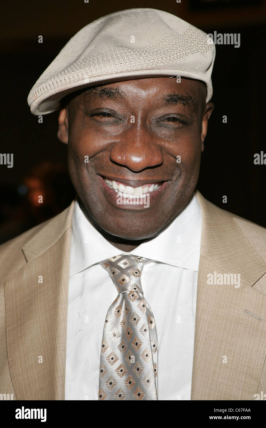 Michael Clarke Duncan in die Teilnehmerliste für den 8. jährlichen FORD HOODIE Prämien, Mandalay Bay Hotel & Casino, Las Vegas, NV 28. August 2010. Foto von: James Atoa/Everett Collection Stockfoto