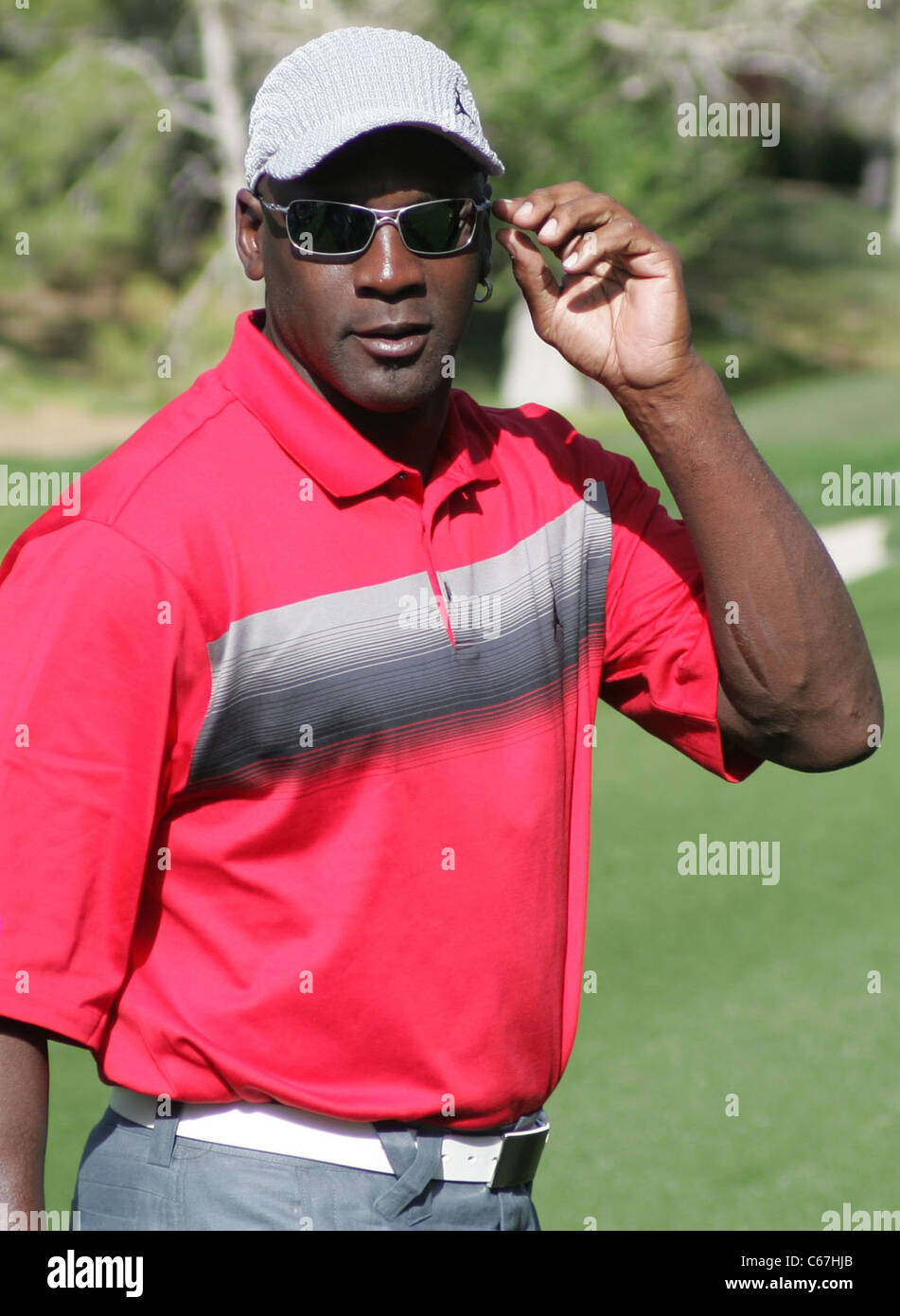 Michael Jordan in die Teilnehmerliste für 10. jährlichen Michael Jordan Celebrity Invitational (MJCI) Eröffnungs-Pressekonferenz, Shadow Creek Golf Course, Las Vegas, NV 30. März 2011. Foto von: James Atoa/Everett Collection Stockfoto