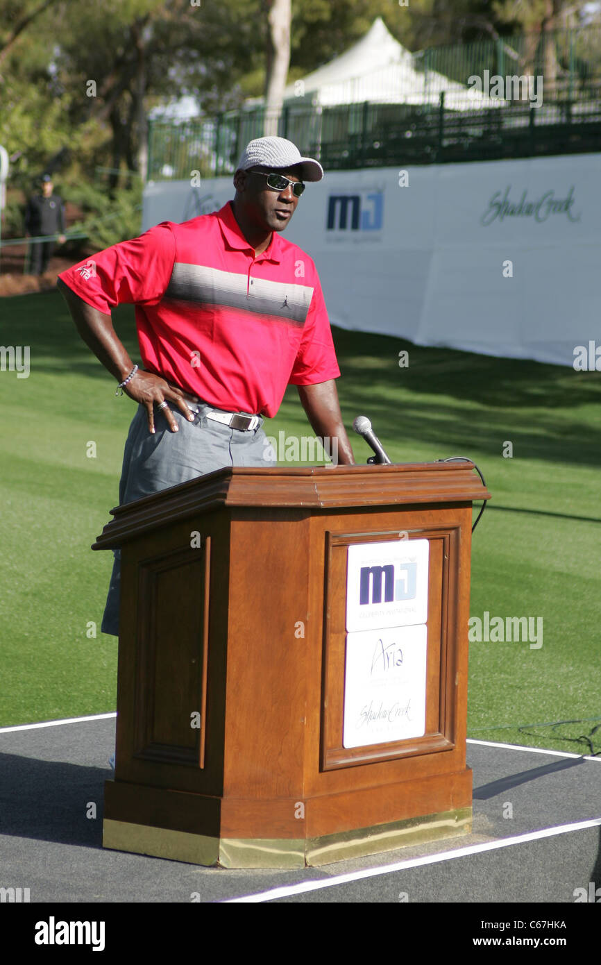 Michael Jordan in die Teilnehmerliste für 10. jährlichen Michael Jordan Celebrity Invitational (MJCI) Eröffnungs-Pressekonferenz, Shadow Creek Golf Course, Las Vegas, NV 30. März 2011. Foto von: James Atoa/Everett Collection Stockfoto