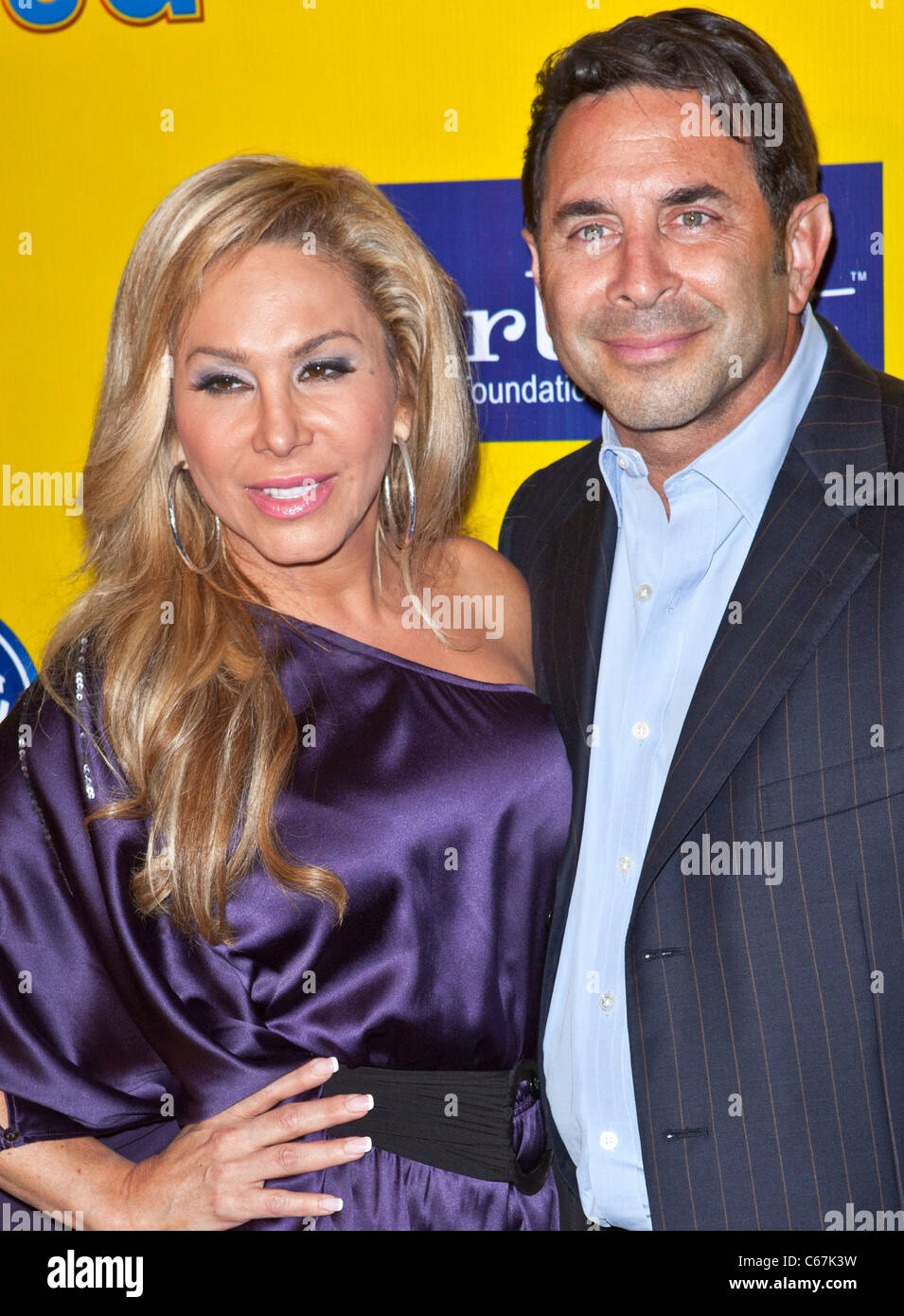 Adrienne Maloof, Paul Nassif in Anwesenheit für Ringling Bros & Barnum & Bailey Benefit Premiere der voll aufgeladen für Starlight Stockfoto