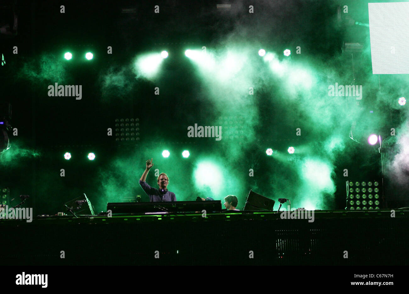 Avicii in Anwesenheit für 15. jährlichen Electric Daisy Carnival - SUN, Las Vegas Motor Speedway, Las Vegas, NV 26. Juni 2011. Foto von: James Atoa/Everett Collection Stockfoto