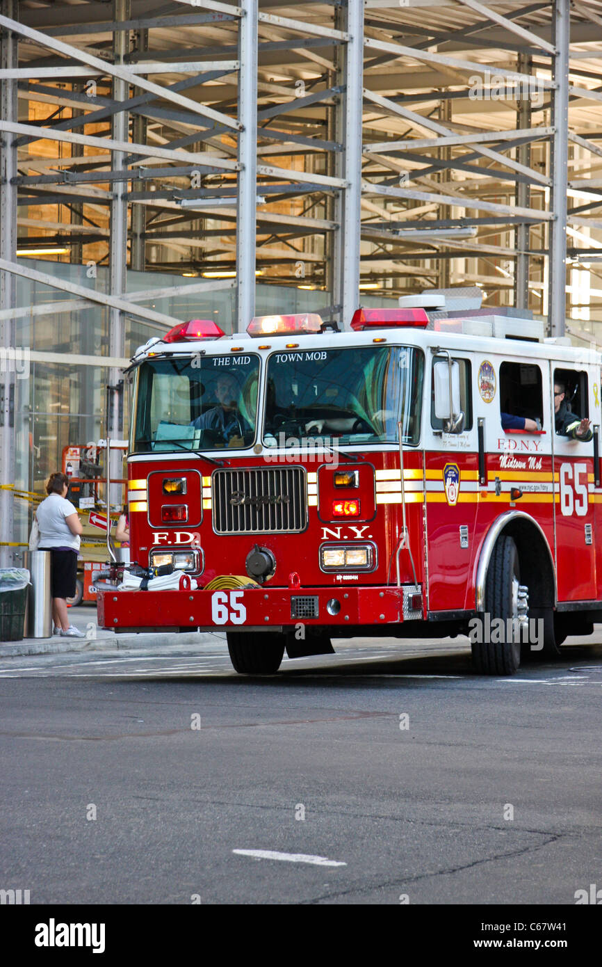 New York City Feuerwehr LKW Nummer 65 Stockfoto