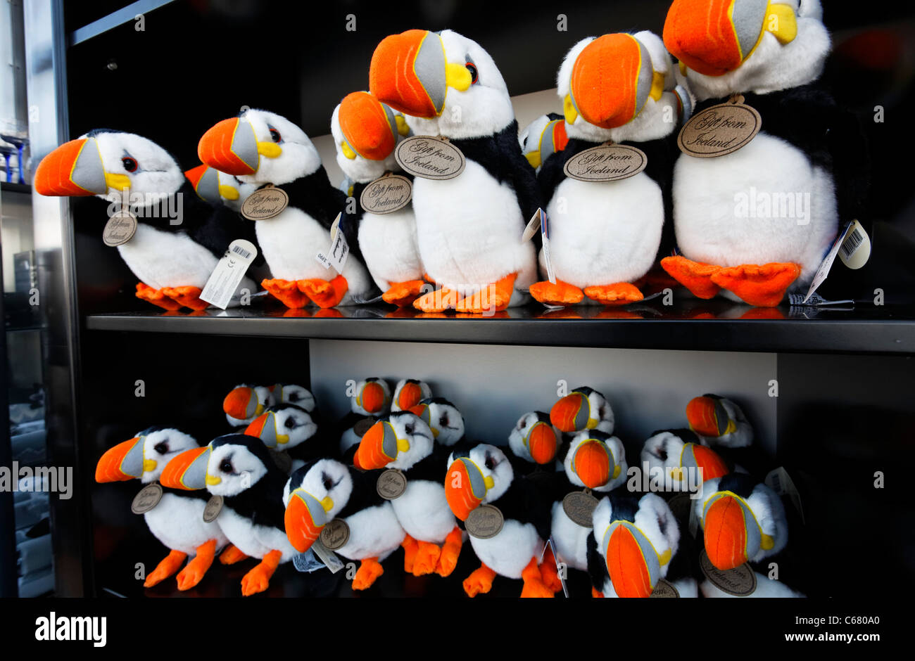 Souvenir-Plüschtiere für Verkauf, Reykjavik, Island Stockfoto