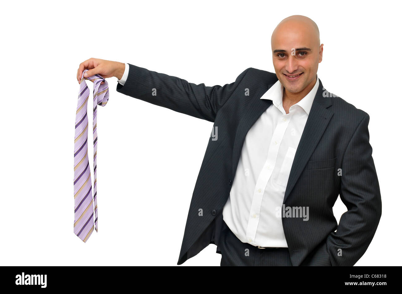 Geschäftsmann ausziehen seine Krawatte isoliert in weiß Stockfoto