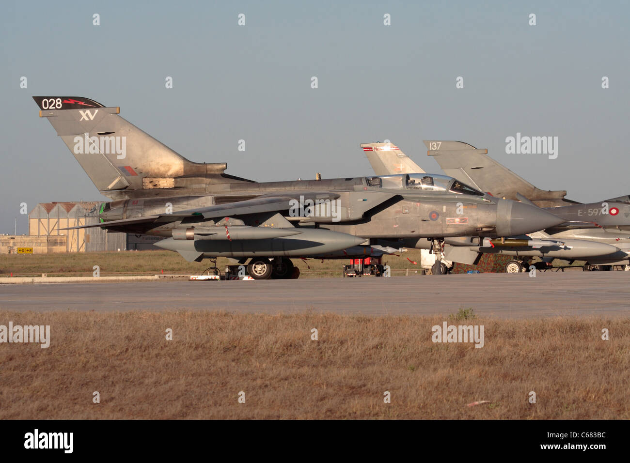 Royal Air Force Panavia Tornado GR4 militärische Düsenflugzeug in Malta während der Operationen über Libyen, 29. Juli 2011 Stockfoto
