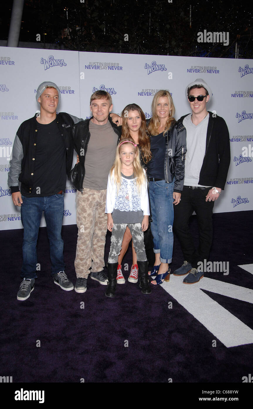 Rick Schroder im Ankunftsbereich für JUSTIN BIEBER: NEVER NEVER sagen Premiere, Nokia Theatre, Los Angeles, CA 8. Februar 2011. Foto von: Michael Germana/Everett Collection Stockfoto