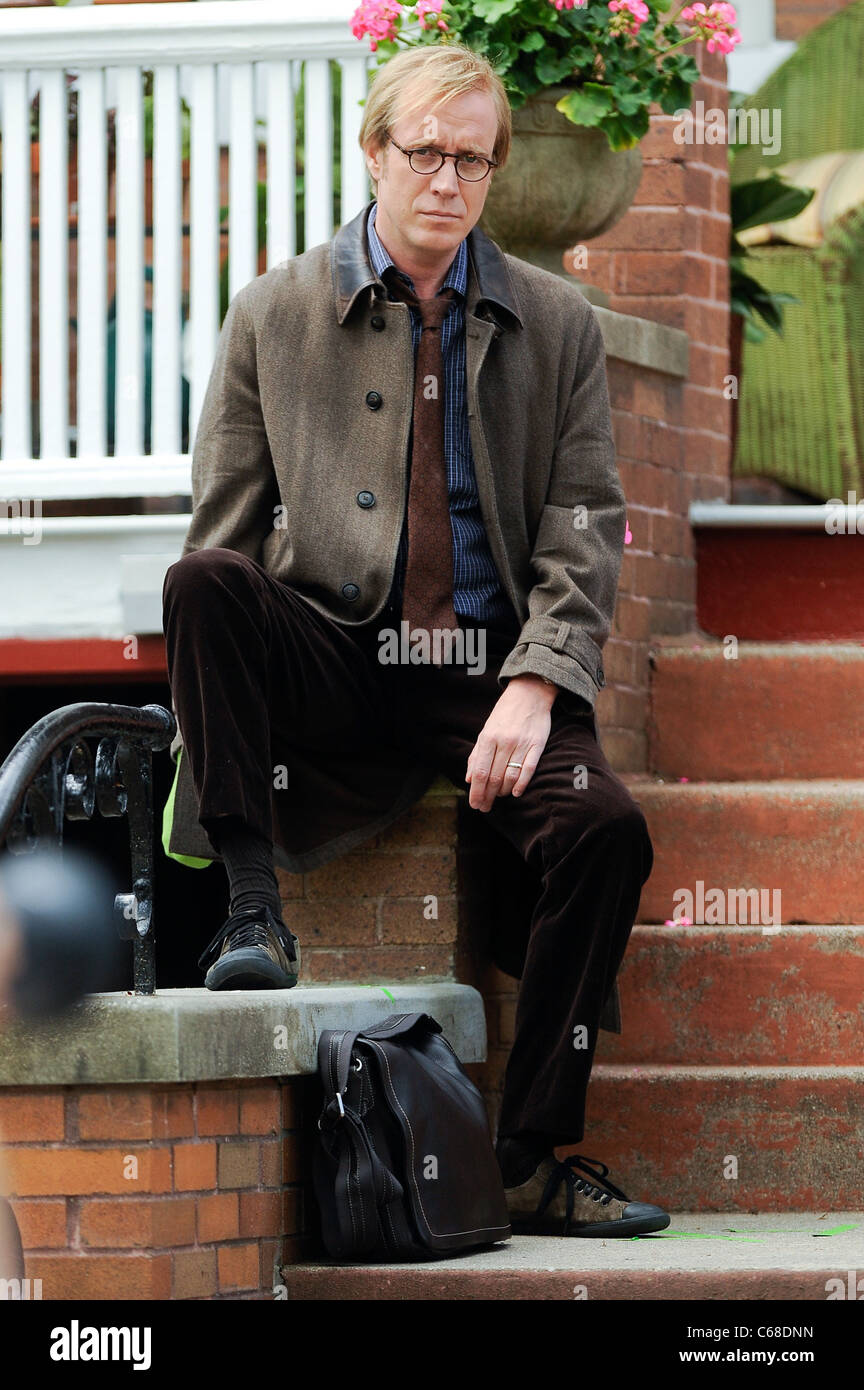 Rhys Ifans, filmt eine Szene bei der AMAZING SPIDER-MAN Film-set in Windsor Terrace unterwegs für Promi-Schnappschüsse - SUN, New York, NY 8. Mai 2011. Foto von: Ray Tamarra/Everett Collection Stockfoto