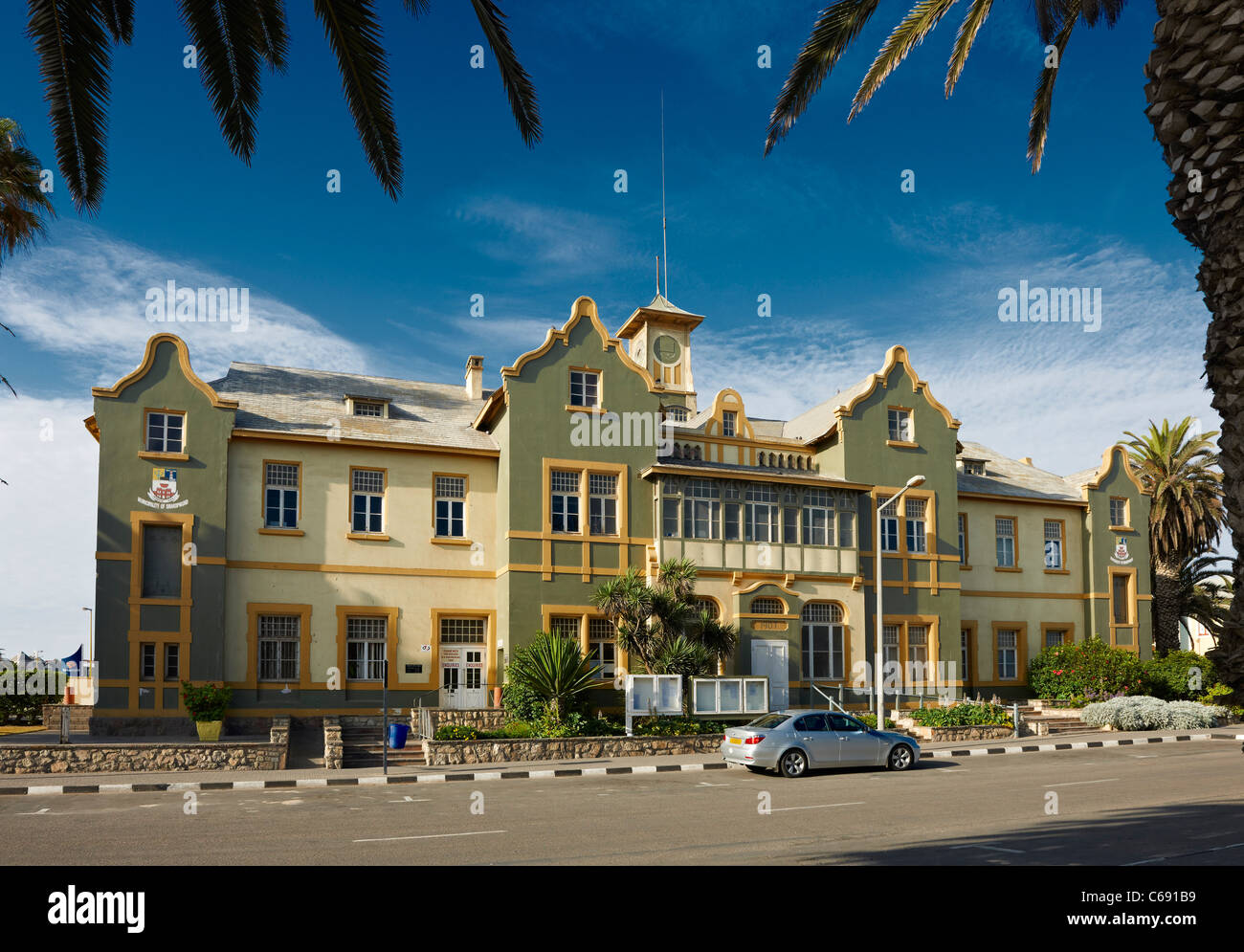 historische deutsche Kolonialgebäude, alte Post jetzt Gemeindeamt, Swakopmund, Namibia, Afrika Stockfoto