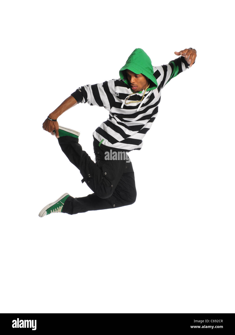 Afrikanische amerikanische Hip-Hop-Tänzer springen isoliert auf weißem Hintergrund Stockfoto