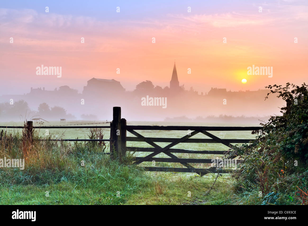 Wiltshire Sommer Sonnenaufgang - Landschaft Stockfoto