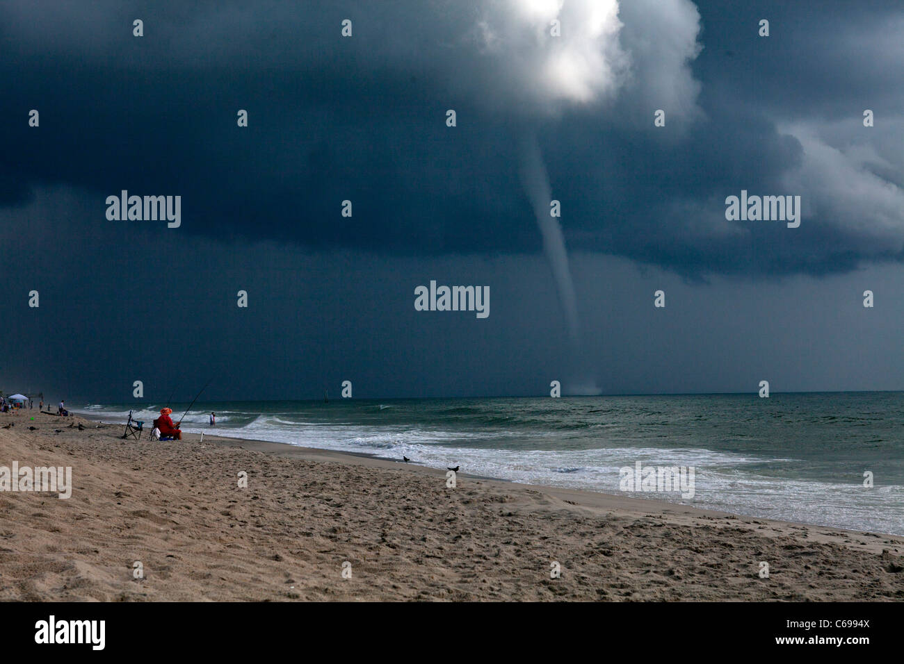 Tornado über Atlantik am Carolina Beach, NC Stockfoto