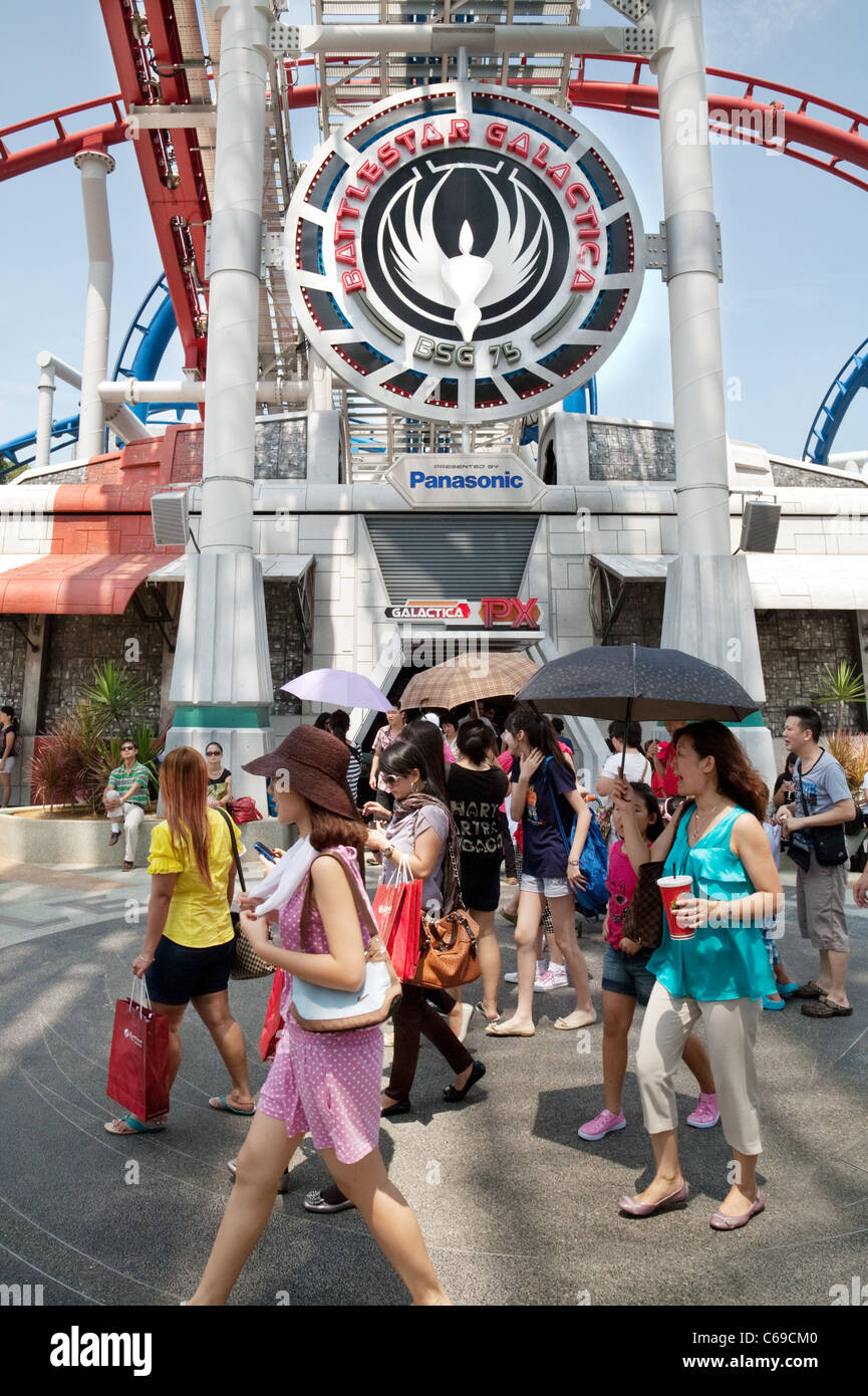 Der "Battlestar Galactica" Achterbahnfahrt in Sci-Fi World, Universal Studios, Sentosa Insel Singapur Stockfoto