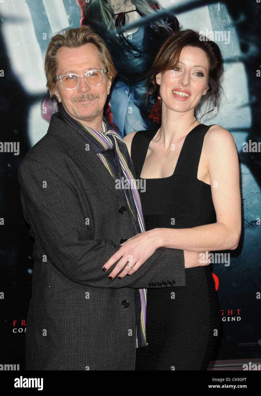 Gary Oldman im Ankunftsbereich für rot RIDING HOOD Premiere Graumans Chinese Theatre, Los Angeles, CA 7. März 2011. Foto von: Dee Cercone/Everett Collection Stockfoto