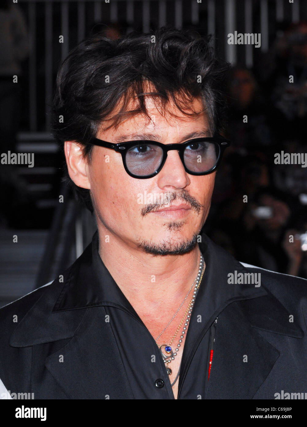 Johnny Depp im Ankunftsbereich für Fluch der Karibik: Fremde Gezeiten Premiere am, Disneyland, Anaheim, CA 7. Mai 2011. Foto von: Elizabeth Goodenough/Everett Collection Stockfoto