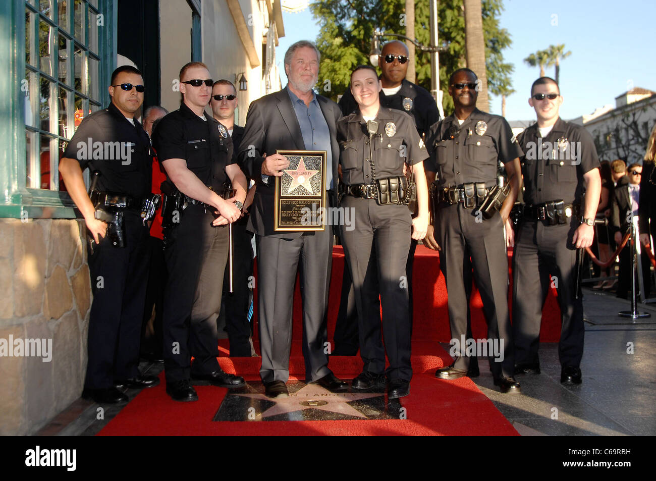 John Langley, City of Los Angeles Police Officers bei der Induktion Zeremonie für Stern auf Hollywood Walk von Fame Zeremonie für Stockfoto