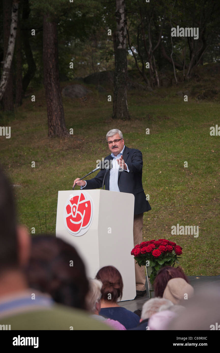 Håkan Juholt, Chef der schwedischen Sozialdemokraten Partei hält seine Sommer-Rede im Stockholmer Vorort von Västertorp Stockfoto
