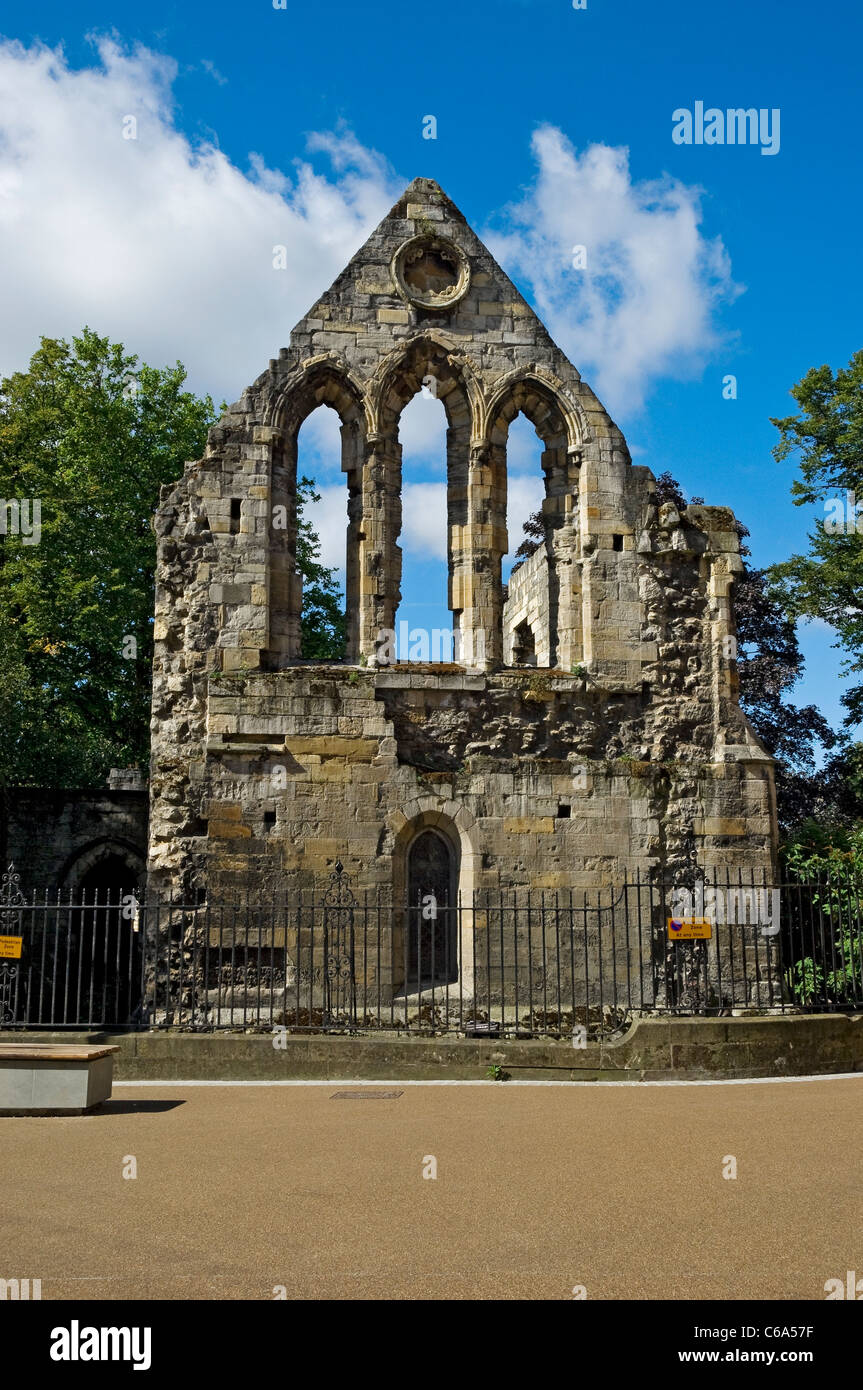 Überreste der Kapelle des St Leonards Hospital in der Innenstadt im Sommer York North Yorkshire England Großbritannien GB Großbritannien Stockfoto