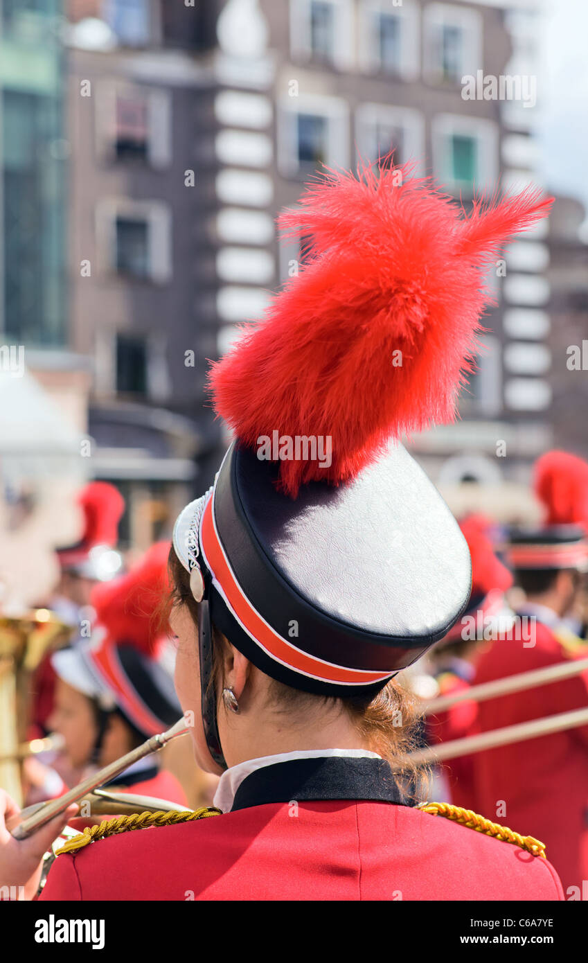 Blasorchester in roten Uniform. Stockfoto
