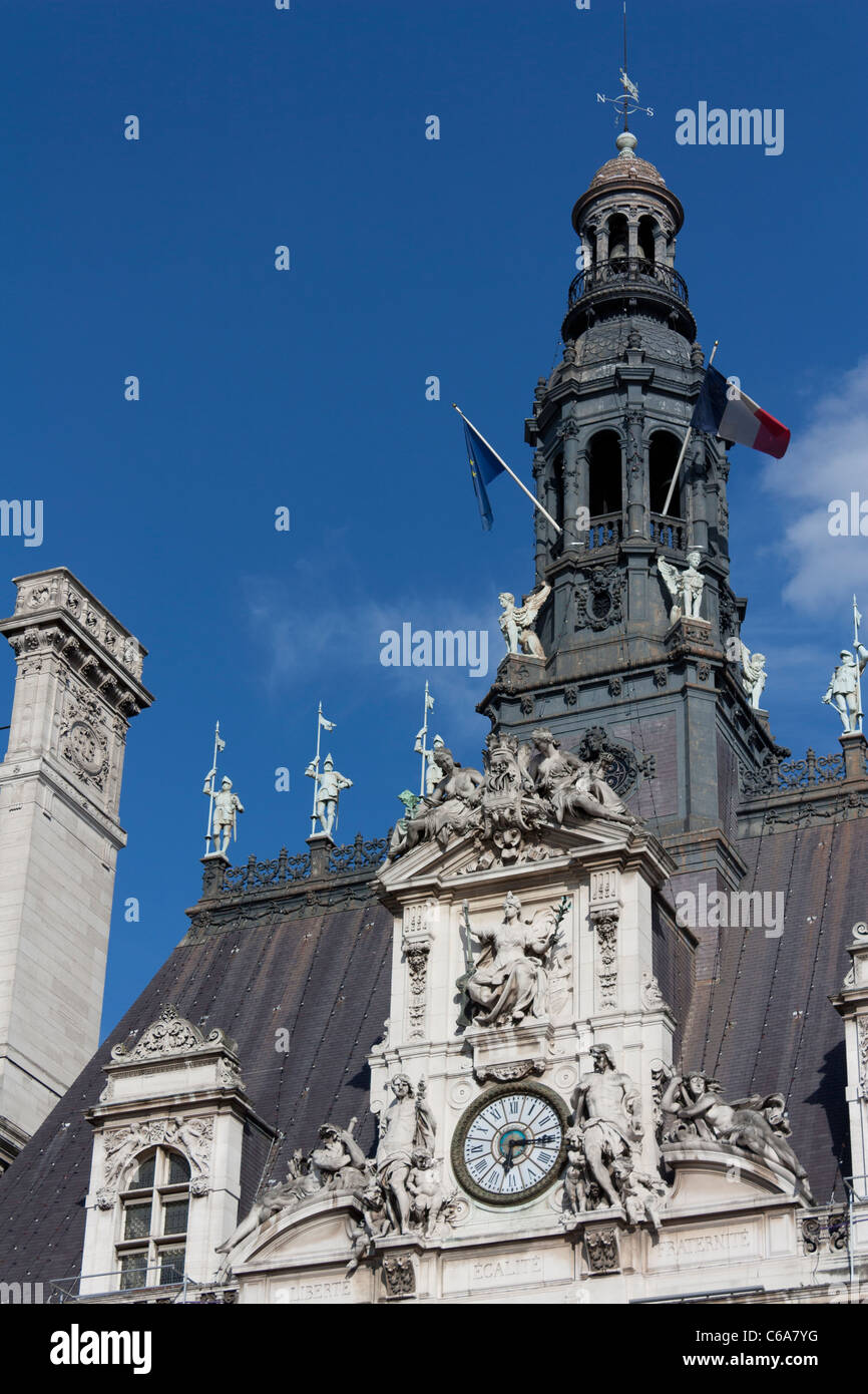 Uhr des Rathauses von Paris, Frankreich Stockfoto