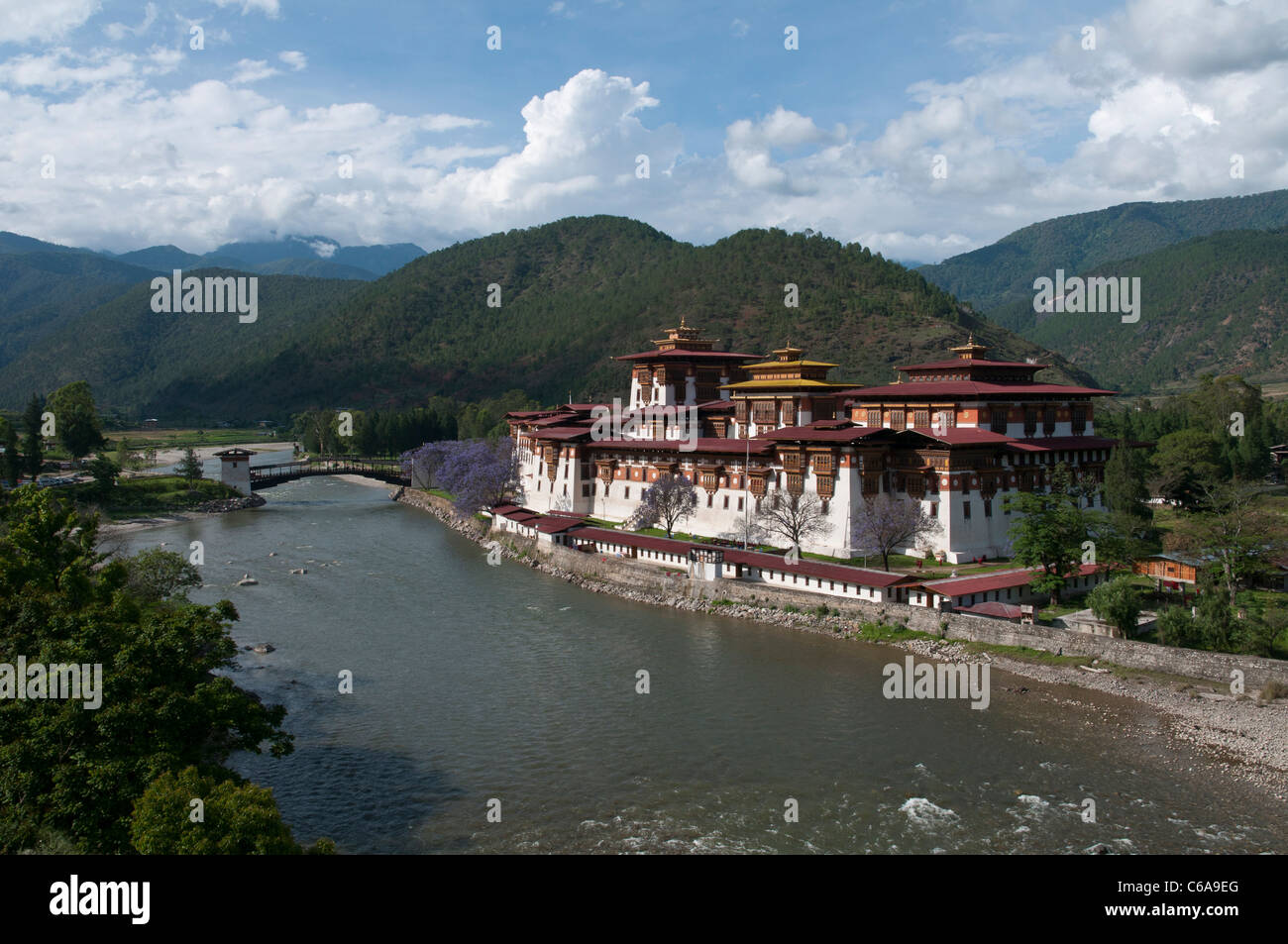 Blick auf den Dzong in Punakha. Bhutan Stockfoto